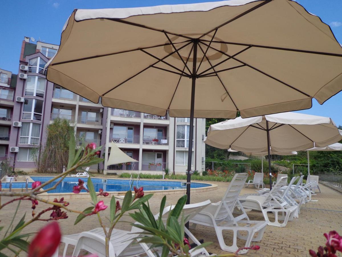 Kavarna Hills Apartments Eksteriør billede
