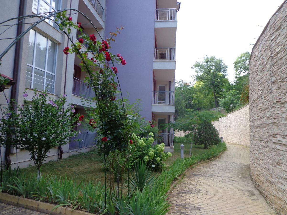 Kavarna Hills Apartments Eksteriør billede